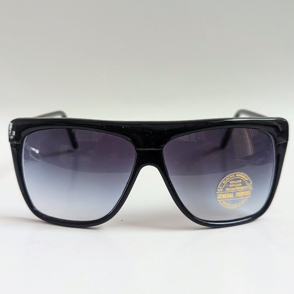 NWT Vintage 80's Plastic Lady Fashion Sunglasses (S.Black)